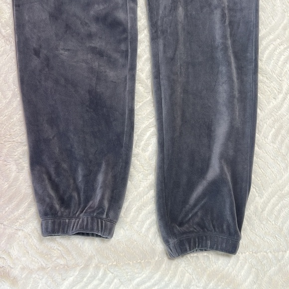 Juicy Couture Gray Velour Hooded Jumpsuit – Size Small - Picture 6 of 10